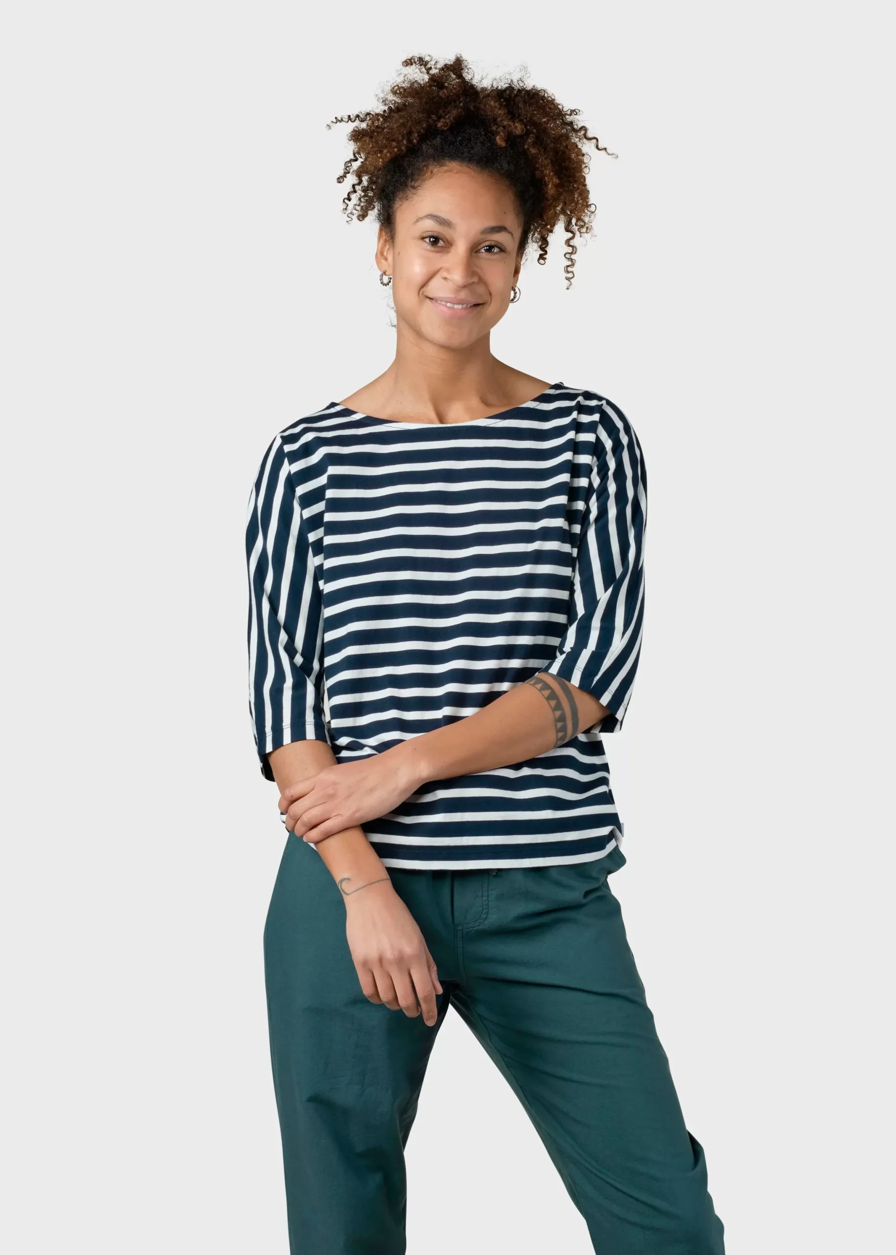 Klitmoller Collective T-shirts-Emma striped tee - Navy/cream Sand/cream