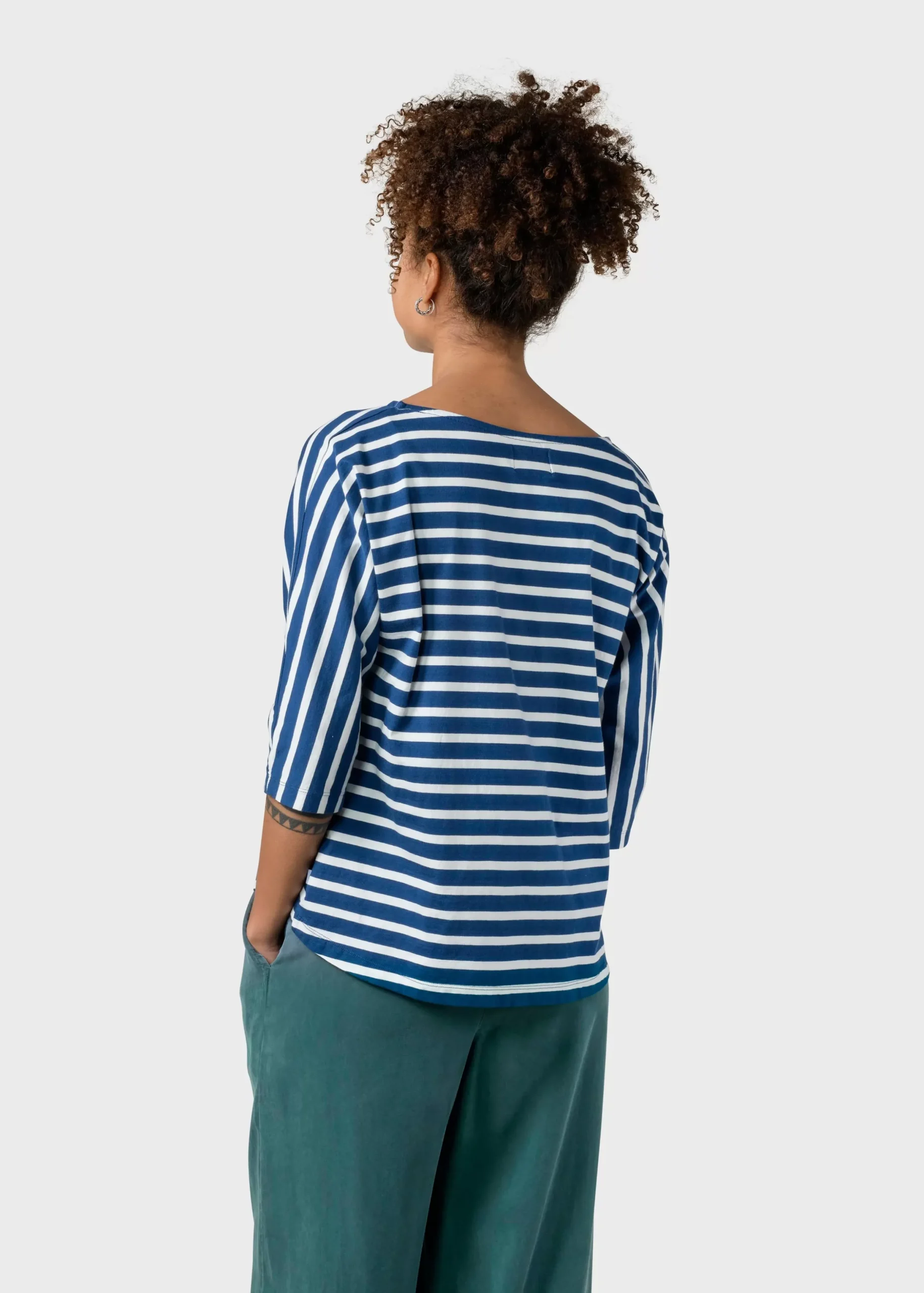 Klitmoller Collective T-shirts-Emma striped tee - Ocean/cream Sand/cream