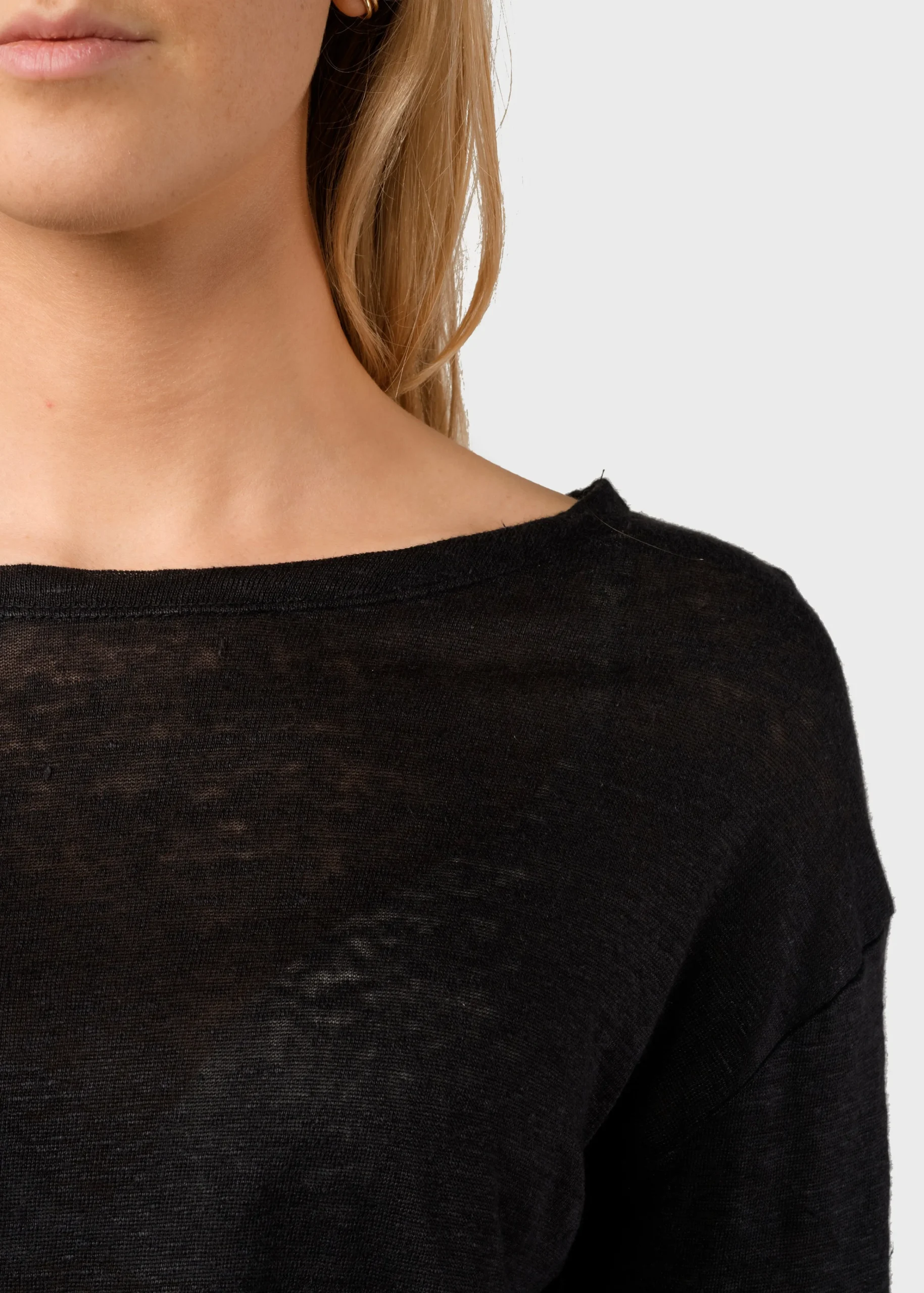 Klitmoller Collective T-shirts-Gudrun LS tee - Black Navy