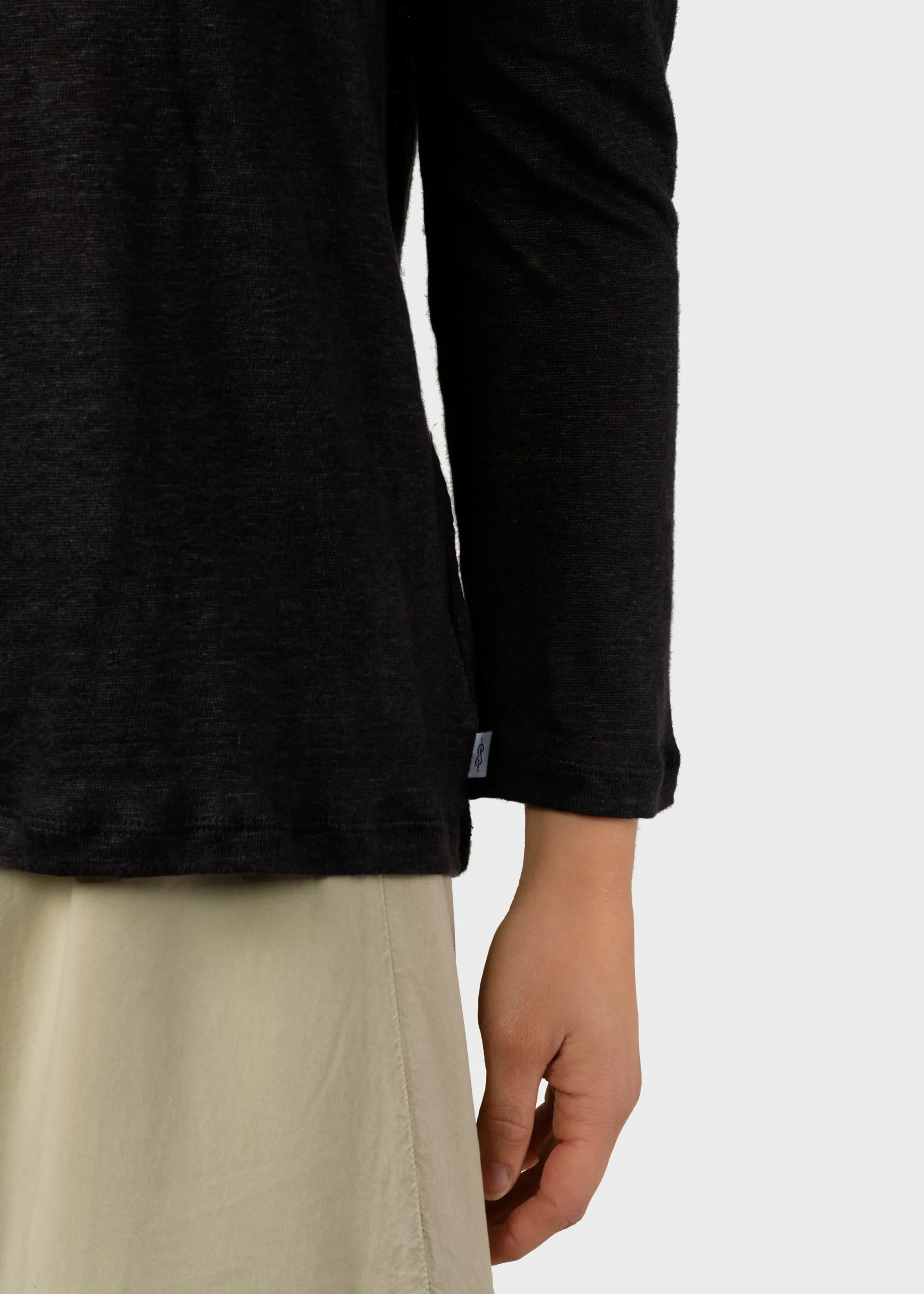 Klitmoller Collective T-shirts-Gudrun LS tee - Black Navy