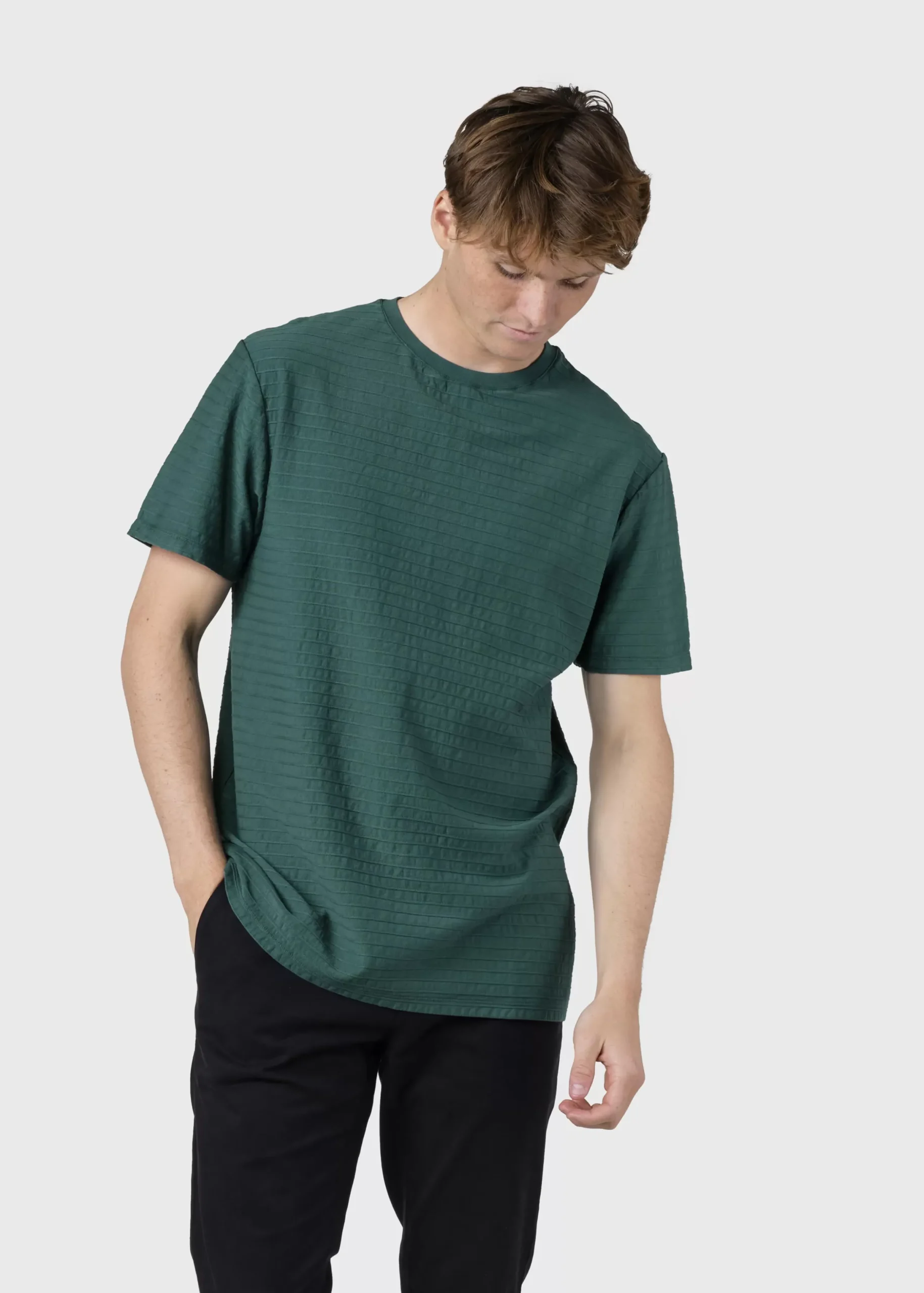 Klitmoller Collective T-shirts-Lauge tee - Moss Green Clayred
