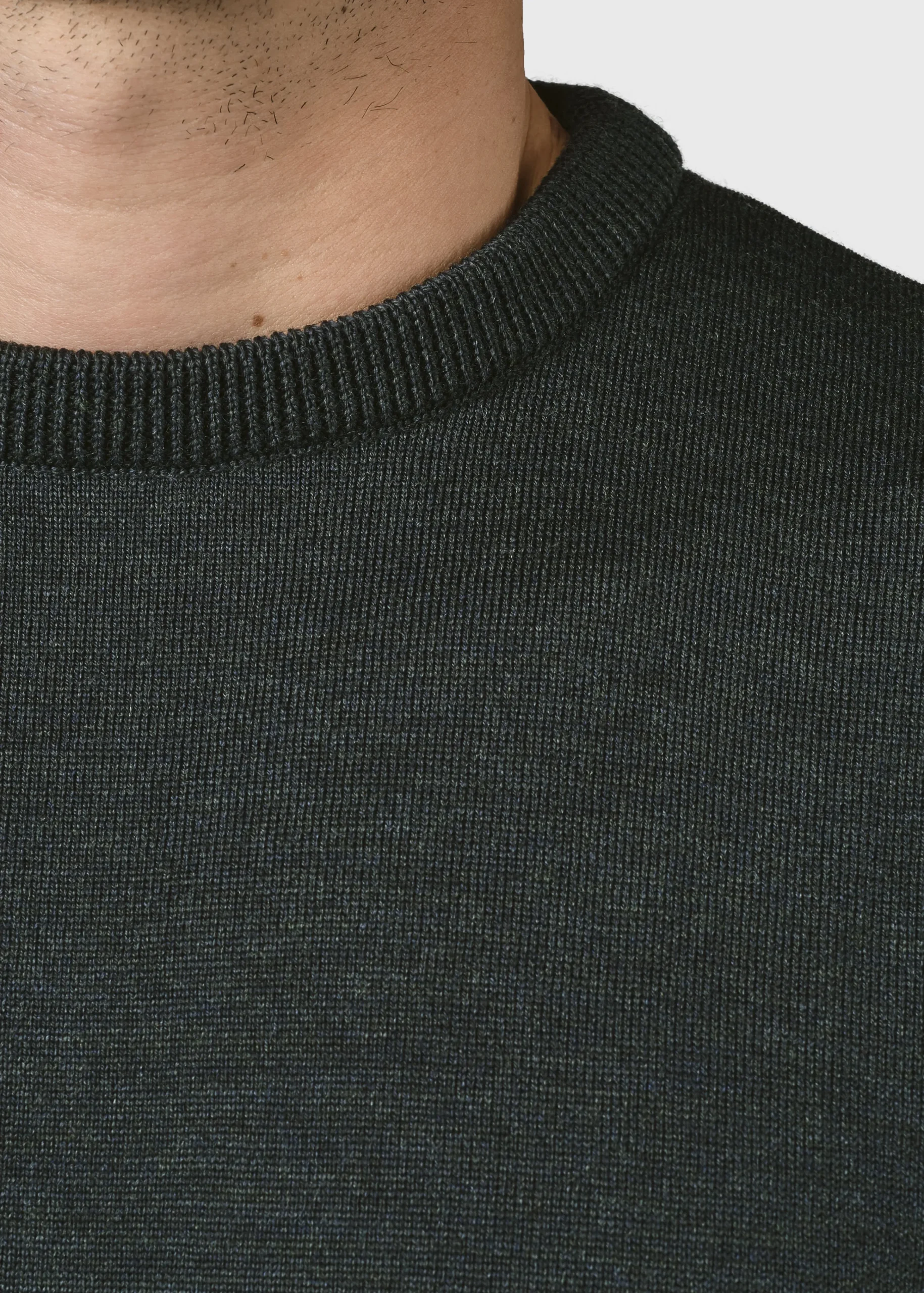 Klitmoller Collective Strick-Mens basic merino knit - Olive Navy