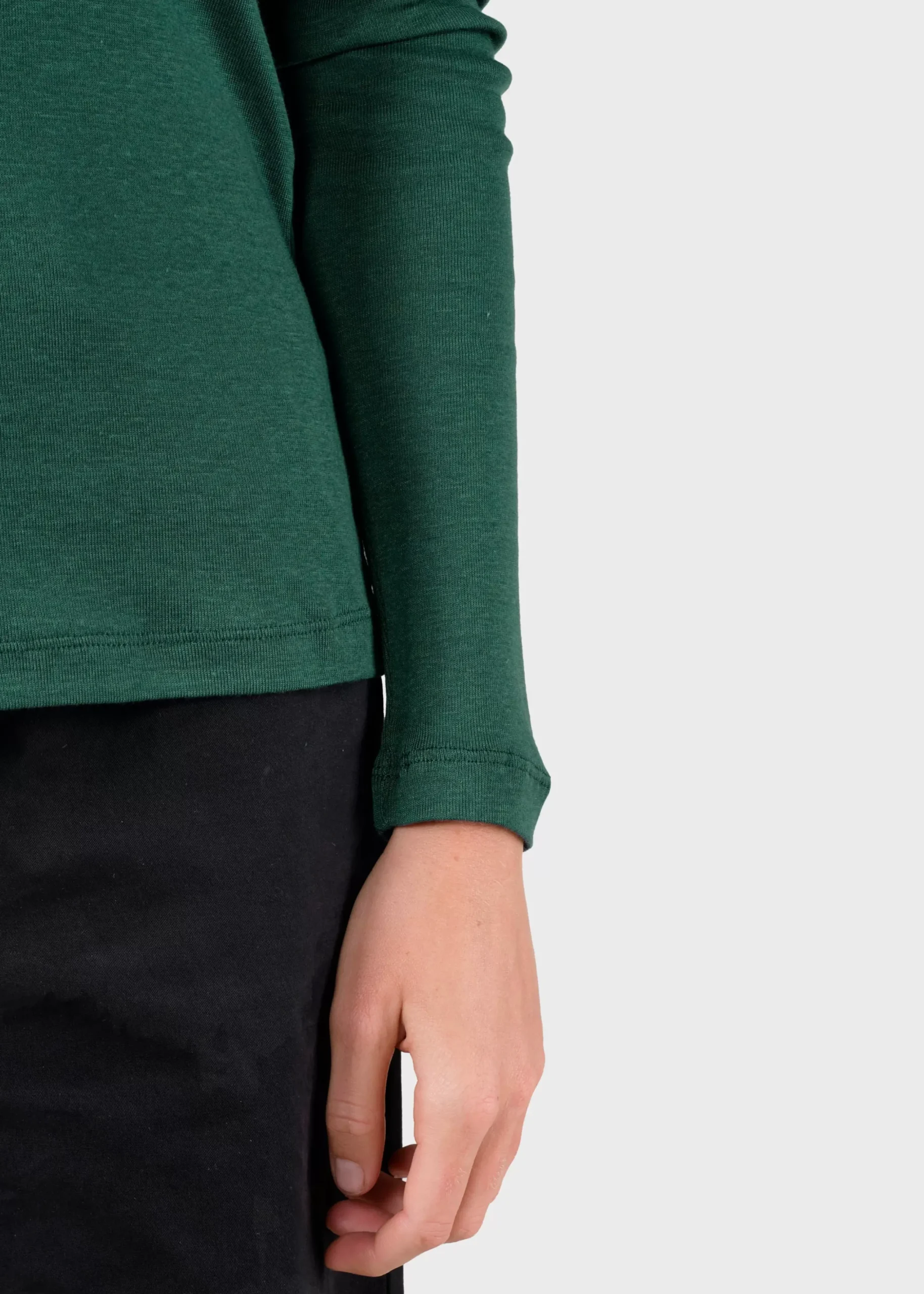 Klitmoller Collective T-shirts-Selma LS tee - Moss Green MossGreen