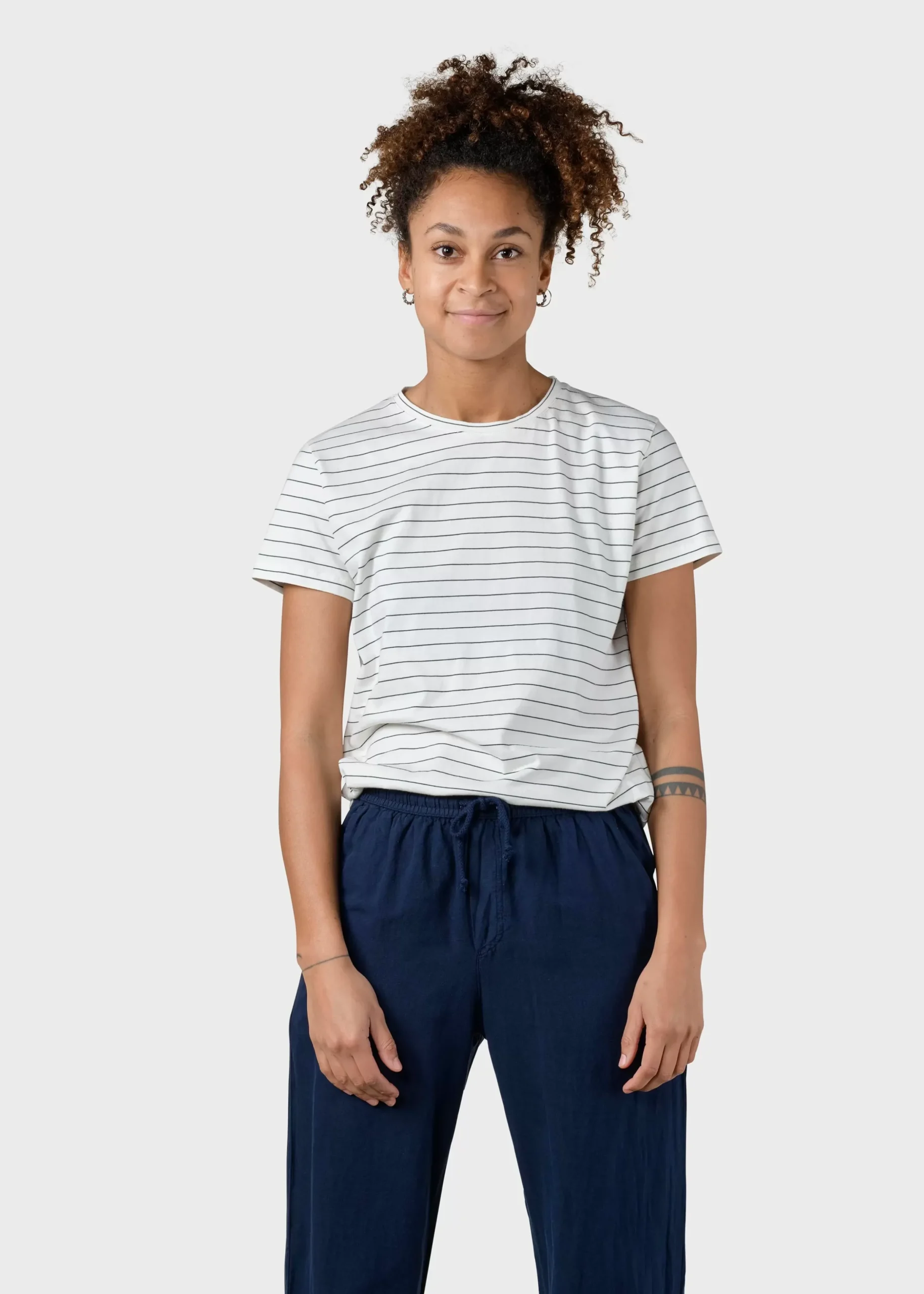 Klitmoller Collective T-shirts-Trine tee - Cream/moss green Cream/mossgreen